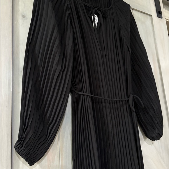 Banana Republic Black Long Sleeve Dress - Picture 2 of 11